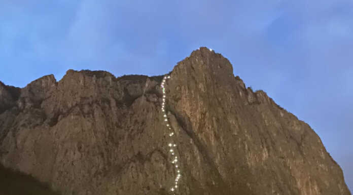 Gli Alpini di Rancio e Laorca chiedono cautela a chi percorre la Ferrata in Medale Ferrata Medale illuminata antivigilia natale
