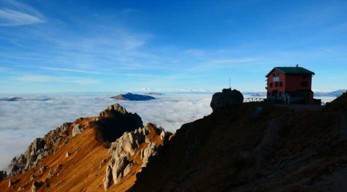 Nebbie, luci e ombre al Rifugio Rosalba, ecco le foto di Giancarlo Airoldi Rosalba_Grignetta_Nubi_Luci_Ombre_Airoldi_20231227