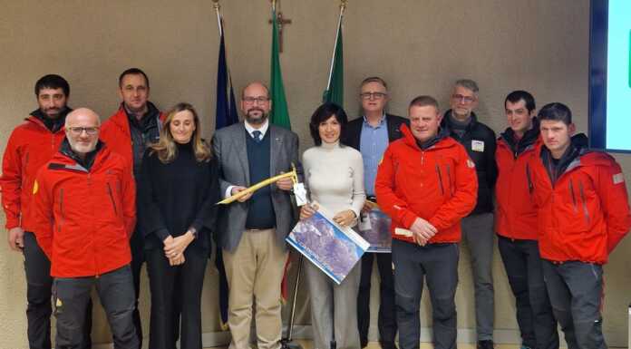 Anche Regione Lombardia celebra i 40 anni del Soccorso Alpino Valsassina-Valvarrone Soccorso_alpino_Valsassina_regione_40_anni_20231215