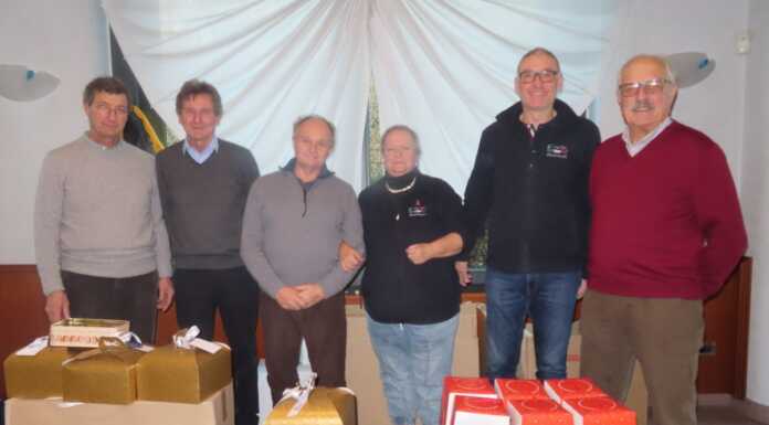 Anche le auto d’epoca sfilano per sostenere la maratona Telethon Telethon_Raduno_Auto_epoca_20231218