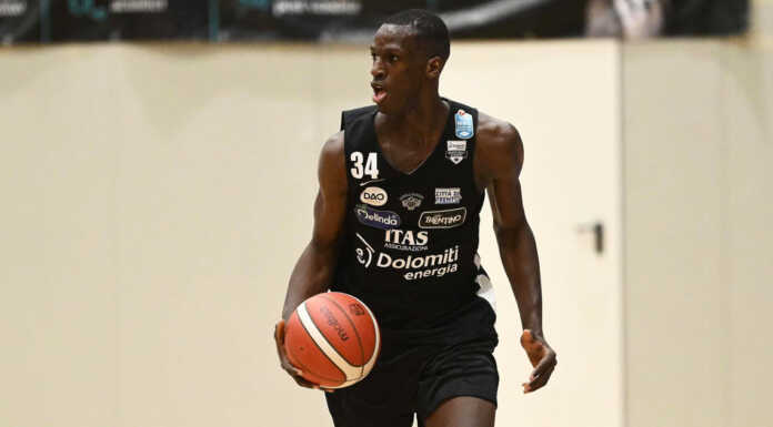 Basket. Niang lascia il ritiro della nazionale Trento Saliou Niang 20231227
