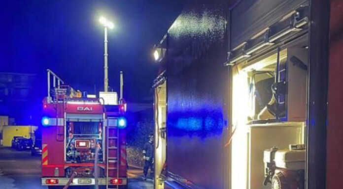 Incendio nello scantinato di una villa, Vigili del Fuoco a Olgiate Molgora Vigili del Fuoco a Olgiate Molgora