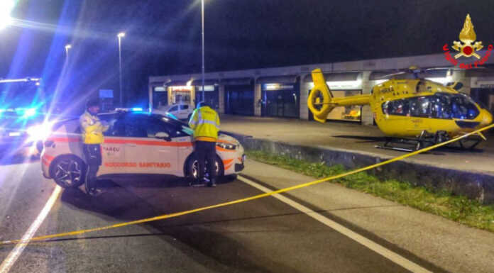 Brutto incidente a Olgiate Molgora, quattro persone coinvolte Vigili del Fuoco incidente Olgiate Molgora