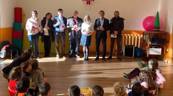 Il provveditore Castelnuovo in visita alla scuola montessoriana di Erve Visita_provveditore_scuola_erve_20231225