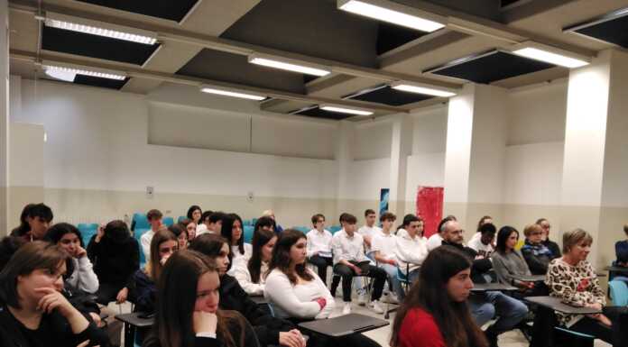 Nuove generazioni contro la violenza di genere: progetto formativo al Parini di Lecco Parini progetto contro violenza di genere