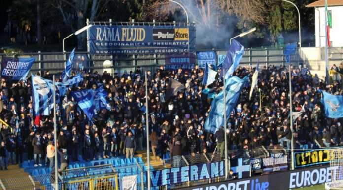Fumogeni e petardi durante Lecco-Pisa, il Questore emette 4 Daspo Calcio_SerieB_Lecco_Pisa_20240120