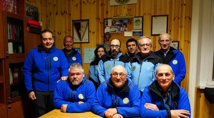 Gruppo Escursionisti Laorchesi: confermato il presidente Massimo Vicari Il nuovo consiglio direttivo del Gel Laorca (foto Airoldi)