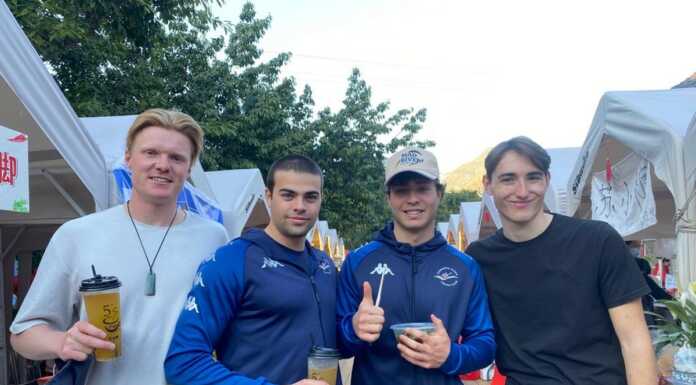 Canoa Kayak Rivabella, Lorenzo Corti in Cina per un meeting promozionale Lorenzo Corti (secondo da destra) nella trasferta cinese