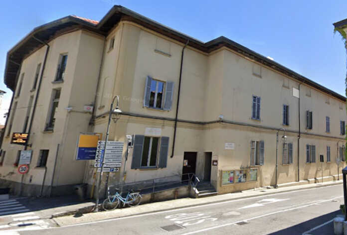 Merate_biblioteca_civica