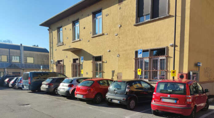 Osnago, via ai lavori su Municipio e biblioteca: attenzione ai parcheggi