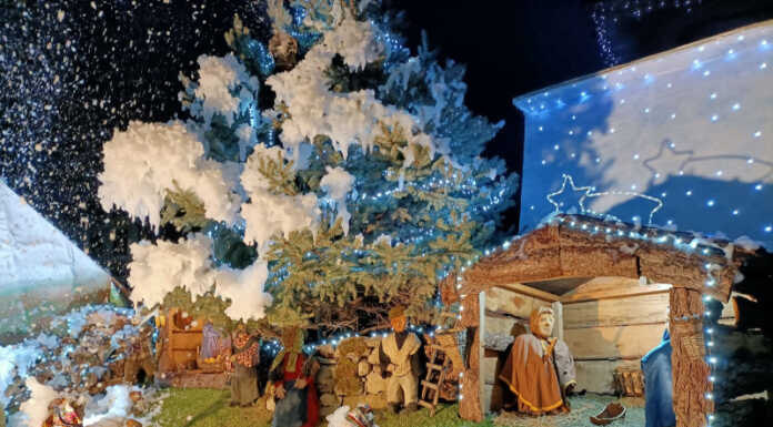 Il Presepe di Angelo Burini da record: donati 4.100 euro a Telethon Presepe di Garlate 2023