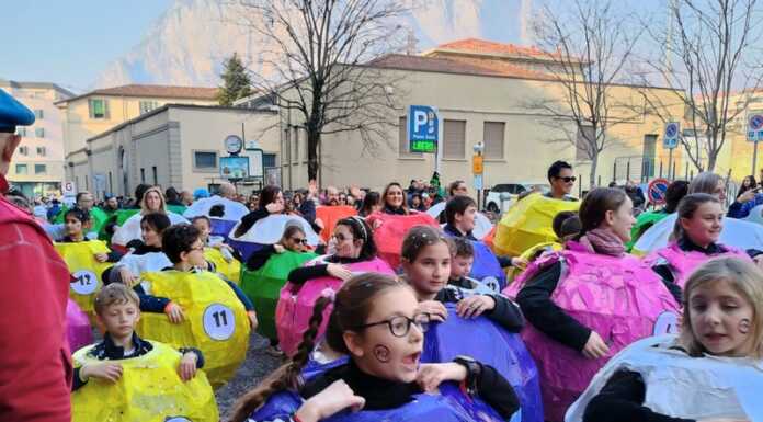 Lecco. Carnevalone 2024, trolls e carambola i vincitori Carnevalone 2024 Lecco