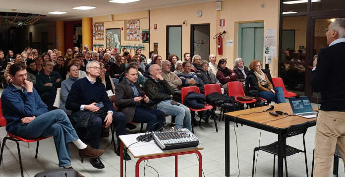 Cernusco, in tanti al primo incontro della rassegna Ipazia su medicina, scienza e tecnologia