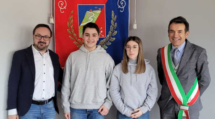 Vercurago. Filippo Loi eletto sindaco del consiglio comunale dei ragazzi Consiglio comunale ragazzi vercurago