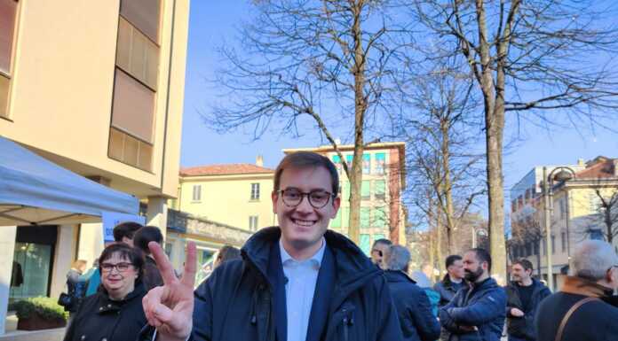 Elezioni. Mattia Salvioni presenta ViviAmo Merate: “Un progetto civico che è una sfida” Mattia_Salvioni_ViviAmo_Merate_20240203