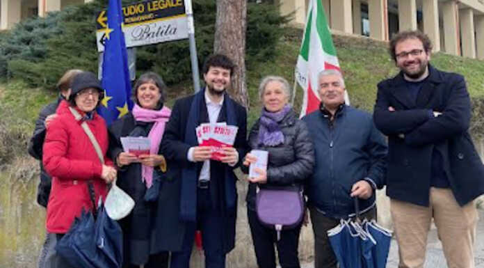 Olgiate, diritto alla salute: banchetto e volantinaggio con il Pd volantinaggio Pd Olgiate Molgora