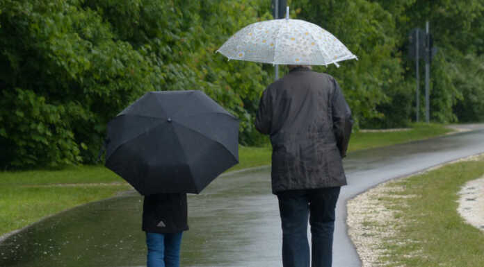 Arriva il maltempo, diramata l’Allerta Gialla anche sul lecchese pioggia_ombrello_maltempo