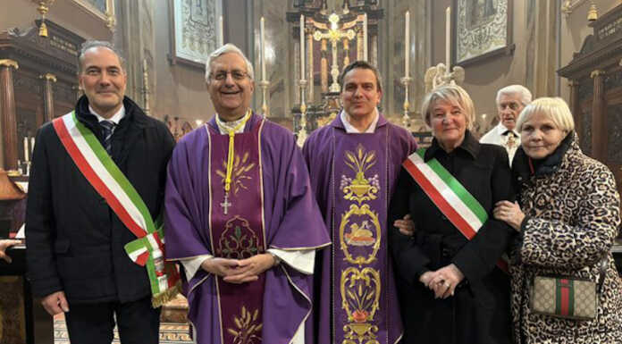 “Benvenuto don Giuseppe”: Calco ha accolto il nuovo parroco