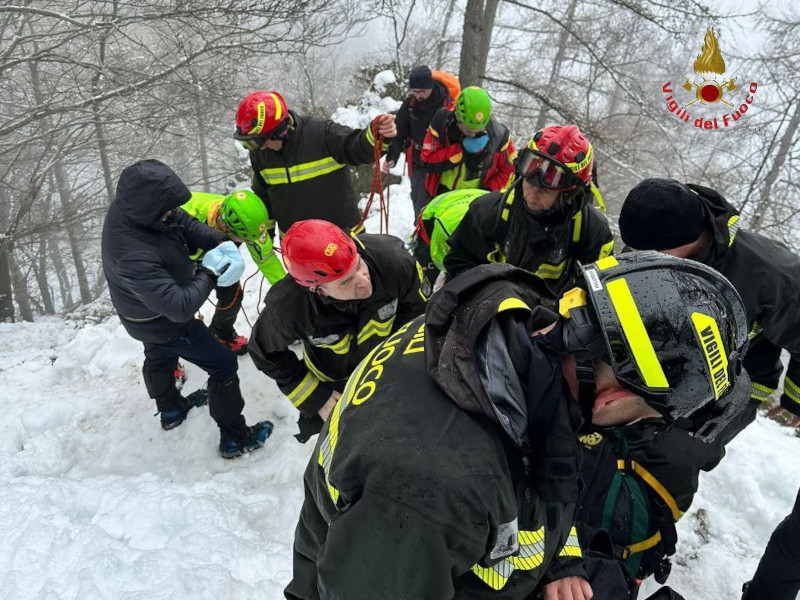 Giumello soccorsi escursionista VVF Soccorso Alpino (1)