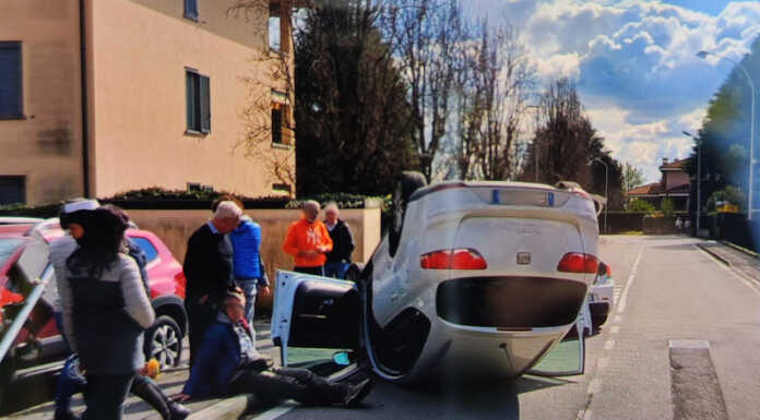 Merate: si ribalta con l’auto in via Donizetti. Soccorso in codice giallo