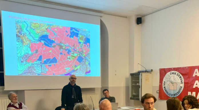 Mandello. In tanti all’incontro di Casa Comune su campeggio e PGT Casa Comune per Mandello incontro pubblico area ex campeggio PGT