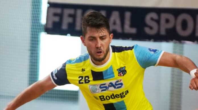 Calcio a 5. Il Lecco batte la Fenice ed è sempre più vicino ai playoff espindola maglia gialla