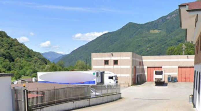 Introbio. Il capannone abusivo non sarà abbattuto ma ospiterà le associazioni introbio_capannone_abusivo