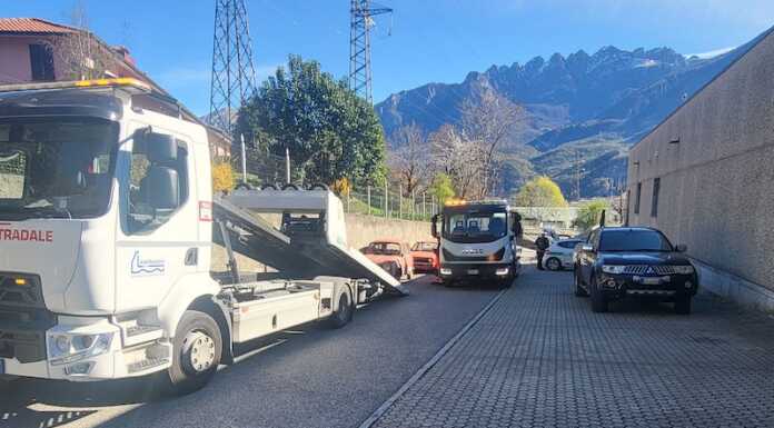 Pescate. Auto in sosta senza assicurazione, scatta il sequestro rimozione auto pescate