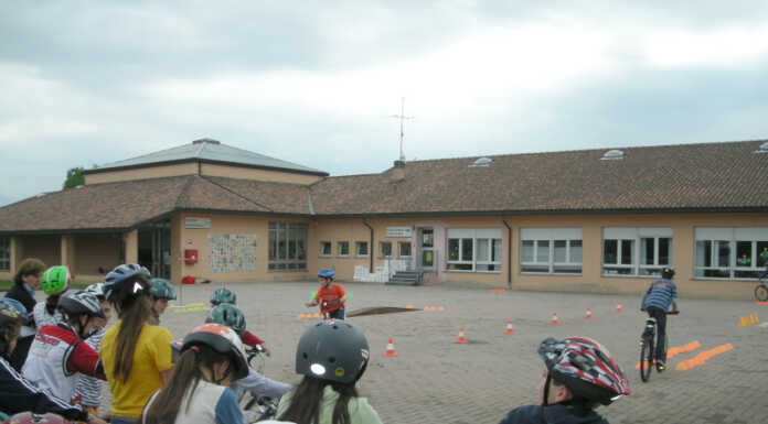 ‘Sicuri in Sella’: dall’11 marzo al via nelle scuole lecchesi Sicuri in sella bicicletta scuole lecchesi