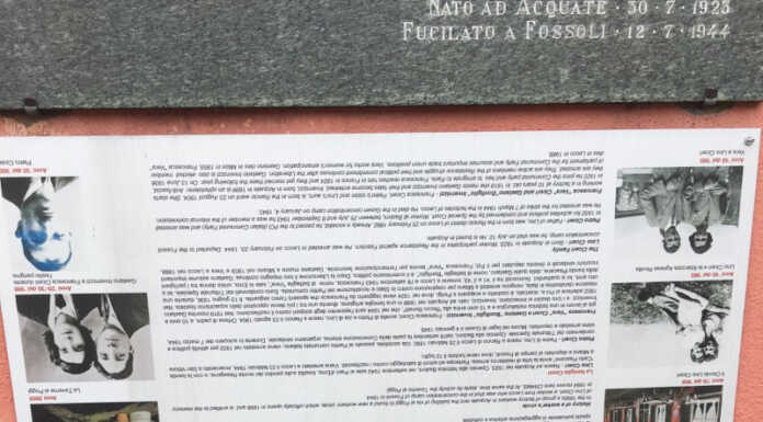 Targa della memoria antifascista a testa in giù: “Gesto di spregio che rafforzerà il nostro impegno” targa capovolta percorso memoria acquate