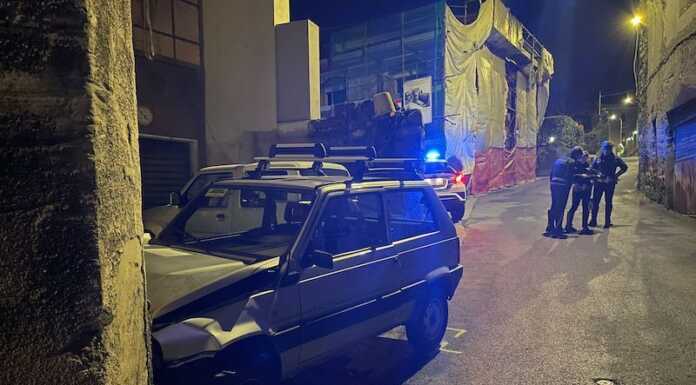 Incidente in via Mazzucconi, auto contro un muro, grave 22enne incidente rancio