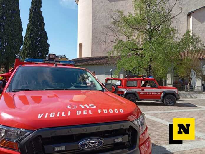 Benedizione nuovo mezzo Vigili del Fuoco Valmadrera