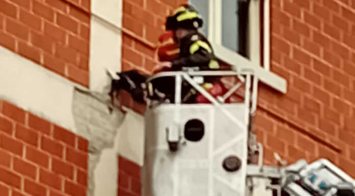 Paura a Nibionno: calcinacci cadono da un edificio e sfiorano alcuni ragazzini A Nibionno caduta di calcinacci