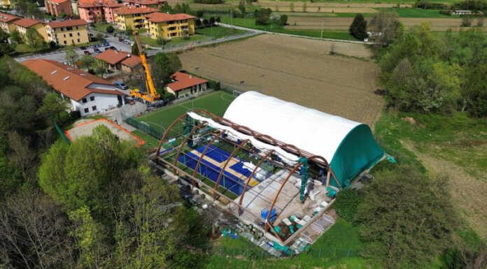 Airuno, nuove tensostrutture al Ctl. Rossi: “C’è chi fa e chi chiacchiera”