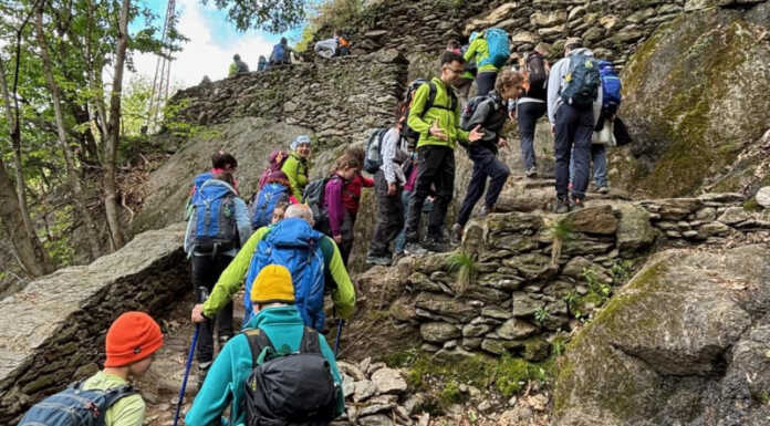 Cai Calolzio. I ragazzi dell’Alpinismo Giovanile sul Sentiero del Viandante Cai Calolzio sentiero del viandante