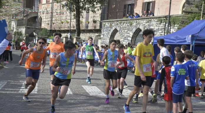 Corsa. Quasi 900 atleti per lo Staffettone delle Regioni, lecchesi protagonisti Csi_corsa_brivio_staffettone_regioni_20240407