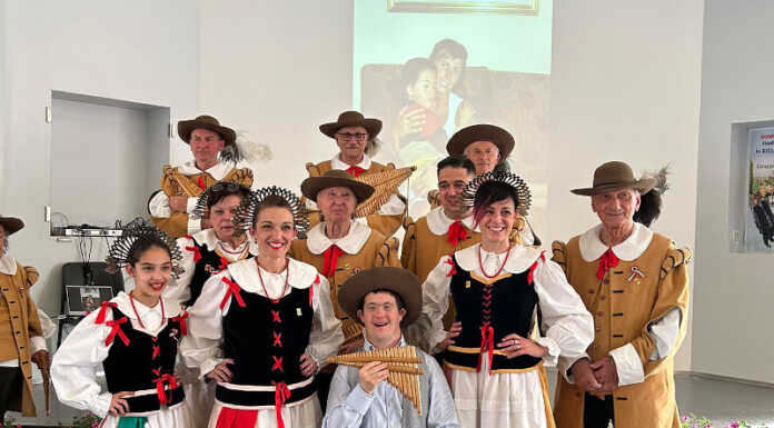 Il gruppo folclorico La Brianzola alla festa di Federico e ai campionati di Csi