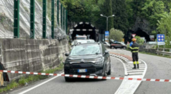 Frana a Perledo. Colpita un’auto, Sp72 chiusa Frana Perledo Sp72