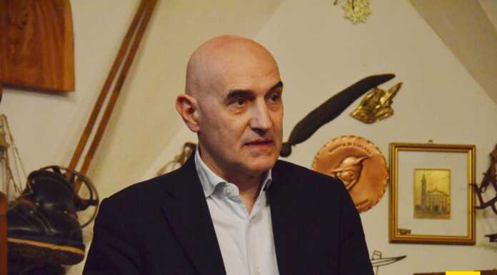 Commissione sul Pgt a porte chiuse, l’opposizione insorge: “Scelta irrituale” Incontro_cittadini_Rancio_parcheggio_via_Quarto_202404018