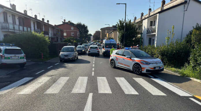 Merate, investita in viale Verdi: ragazza trasportata in “giallo” al Manzoni