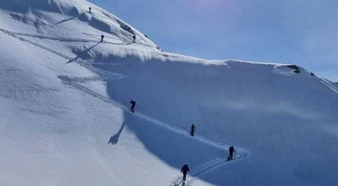 33° Raduno scialpinistico al Suretta, la Strada Storta ricorda gli amici Franco e Giambattista Raduno_Suretta_Cai_Strada_Storta_202404021
