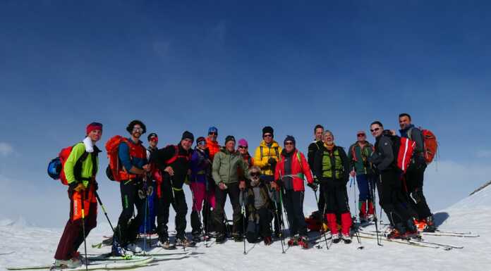 Le splendide foto del 33° Raduno scialpinistico al Suretta CAi strada storta Suretta 2024