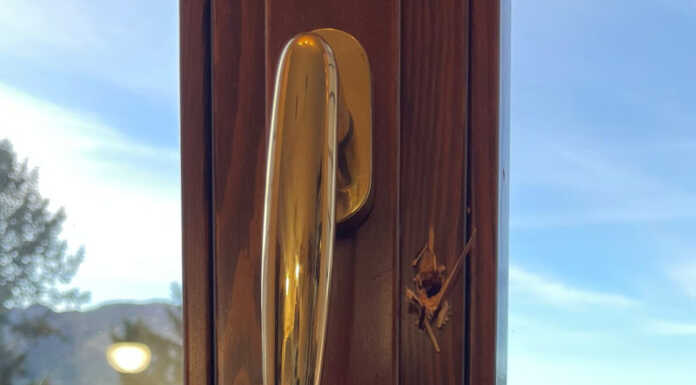 Ladri in casa mentre i proprietari dormono: furto a Rancio Alto finestra forzata ladri