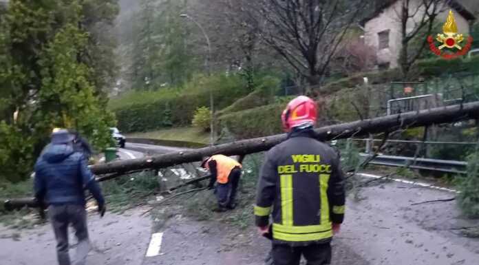 Un’altra nottata di forte maltempo, allerta meteo anche per Pasquetta