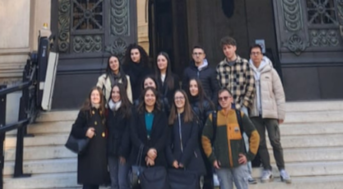 Studenti del Parini a lezione dai funzionari della Banca d’Italia Studenti Parini Lecco