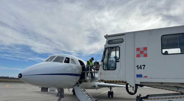 Bimbo di 2 anni in pericolo di vita trasportato a Lecco dalla Sicilia areonautica militare trasporto sanitario