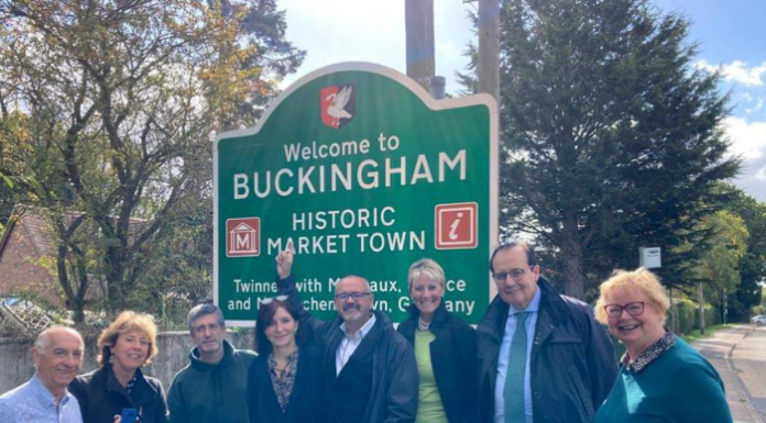 Valmadrera: approvato all’unanimità il gemellaggio con Buckingham in Inghilterra