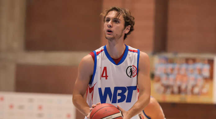 Basket Play-off Serie DR1. WBT Calolzio a un passo dalla Serie C WBT Calolziocorte Samuele Longhi