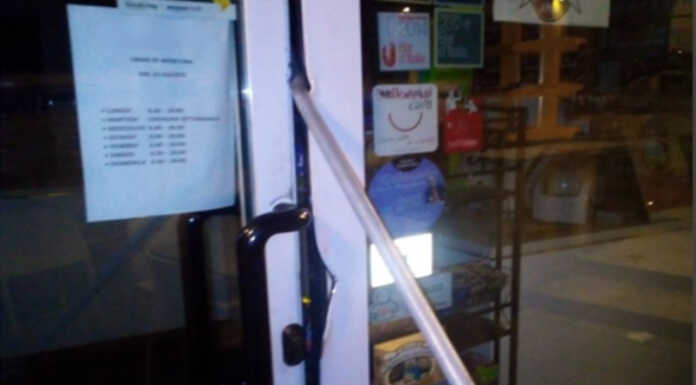 Tenta di rubare in una tabaccheria, le guardie giurate sventano il colpo Ladri tabaccheria costa masnaga