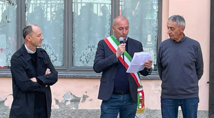 Galbiate festeggia il 1° Maggio: Comunità unita per difendere i diritti dei lavoratori Sindaco Galbiate Montanelli